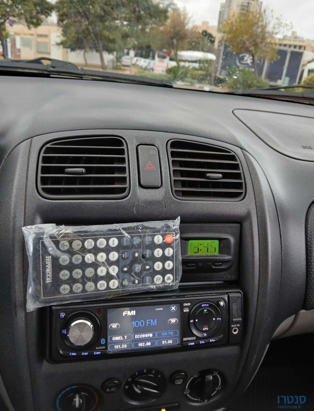 2004' Mazda 323 מאזדה photo #5