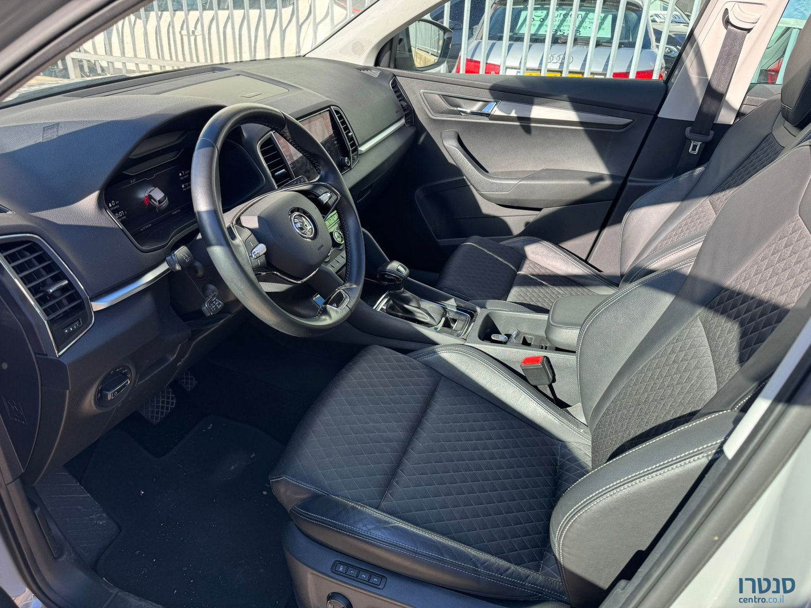 2021' Skoda Karoq photo #2