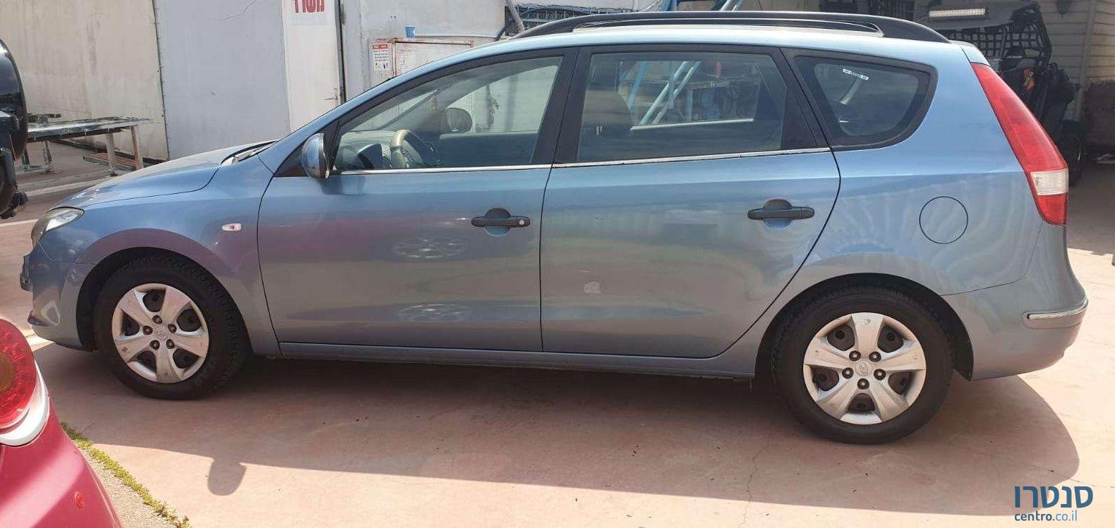 2010' Hyundai I30 Cw יונדאי photo #2