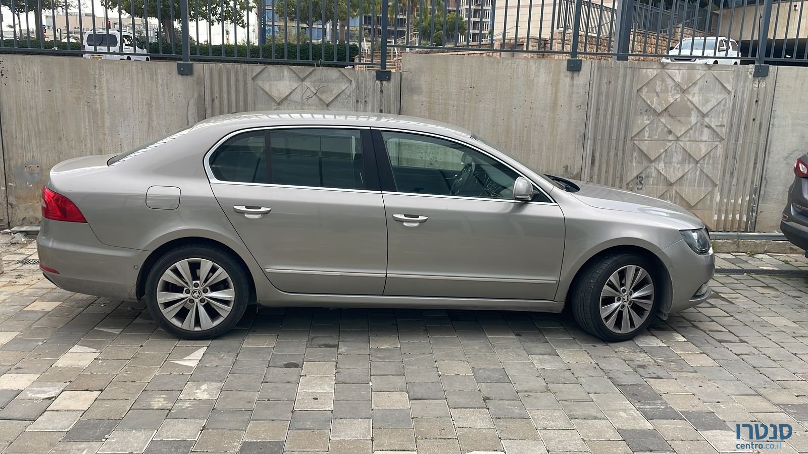 2015' Skoda Superb סקודה סופרב photo #2