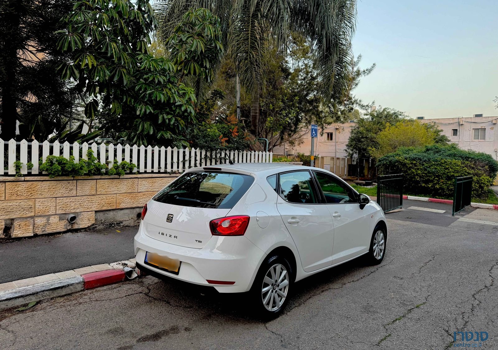 2016' SEAT Ibiza סיאט איביזה photo #4