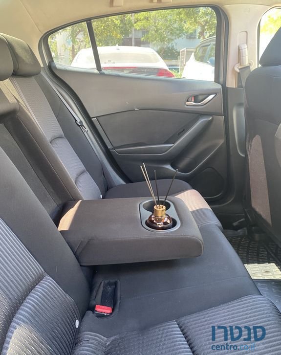 2016' Mazda 3 מאזדה photo #4