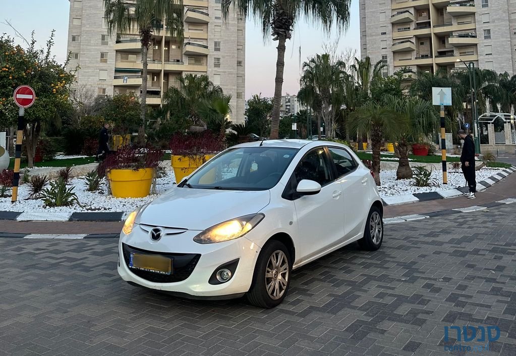 2013' Mazda 2 מאזדה photo #6