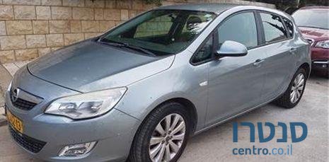 2012' Opel Astra אופל אסטרה photo #1