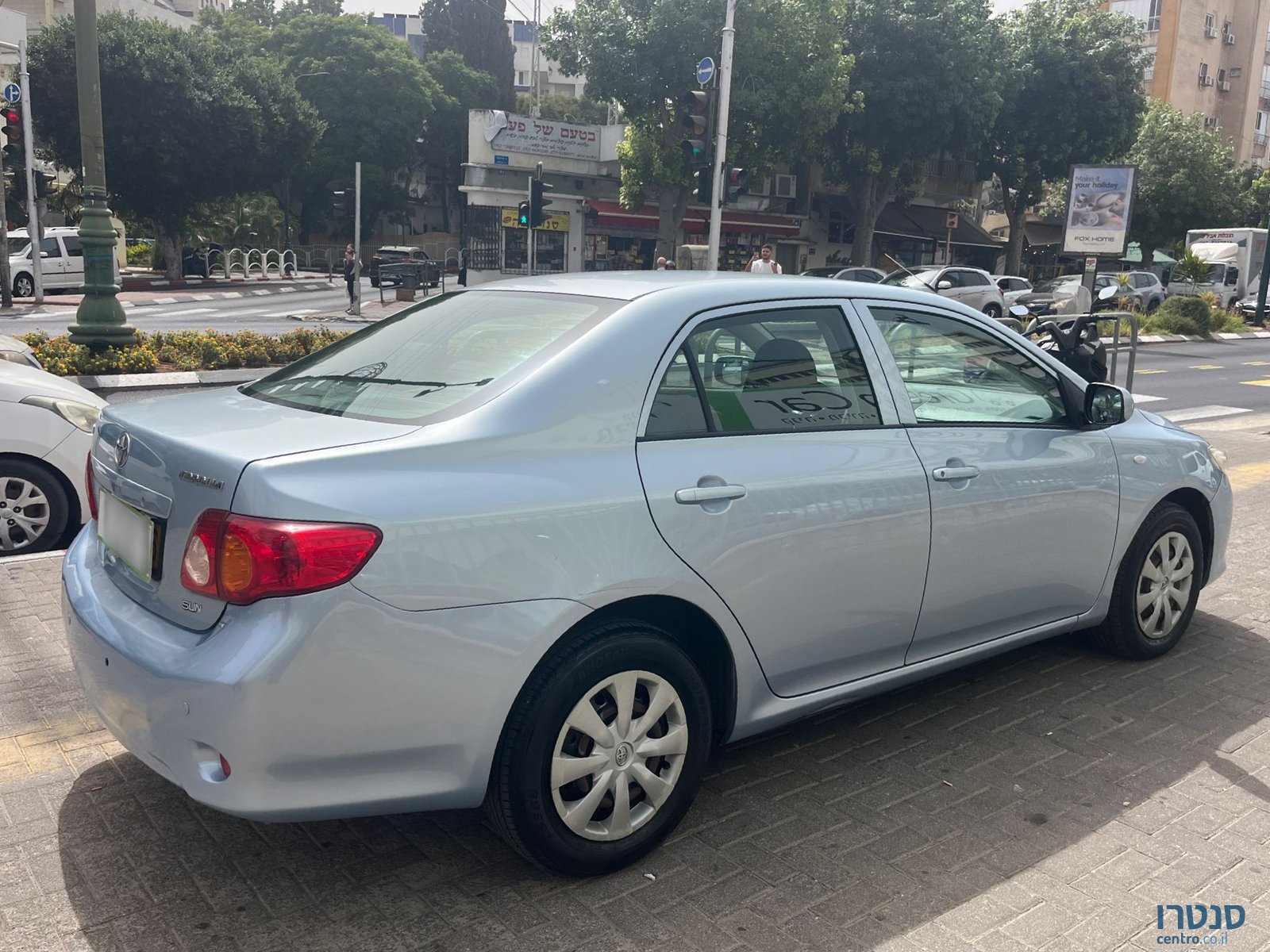 2009' Toyota Corolla photo #7