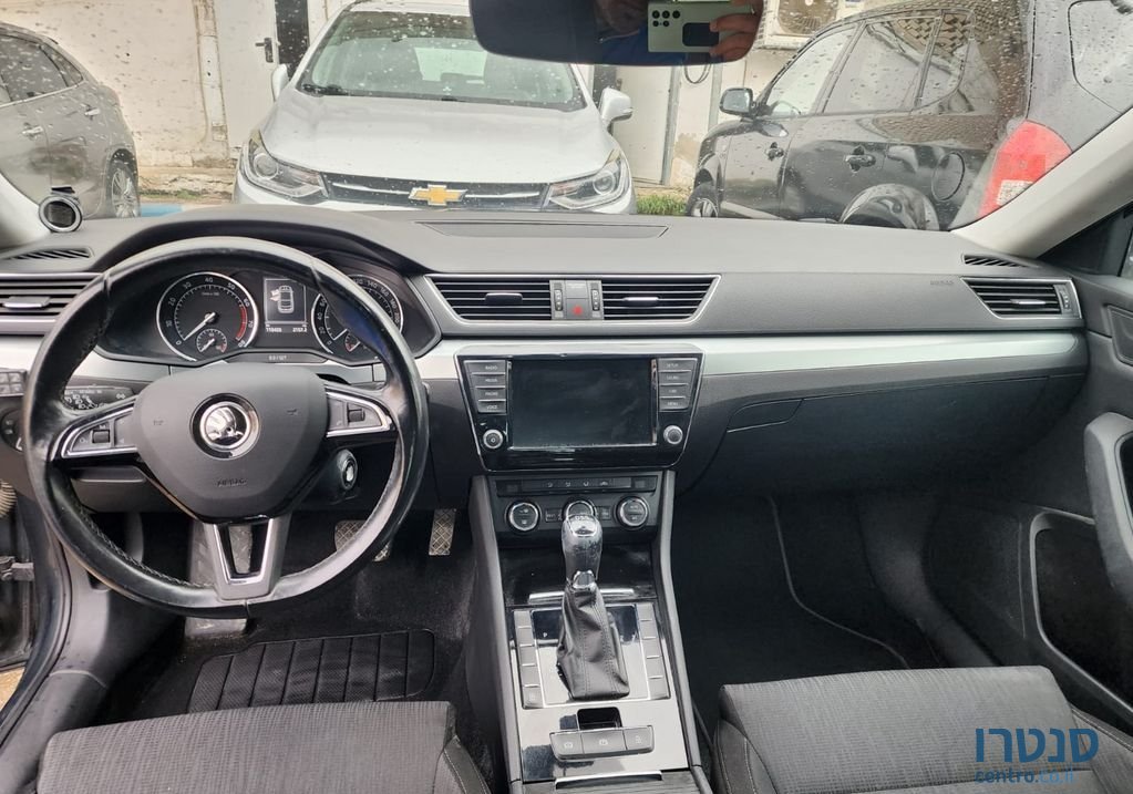 2018' Skoda Superb סקודה סופרב photo #3