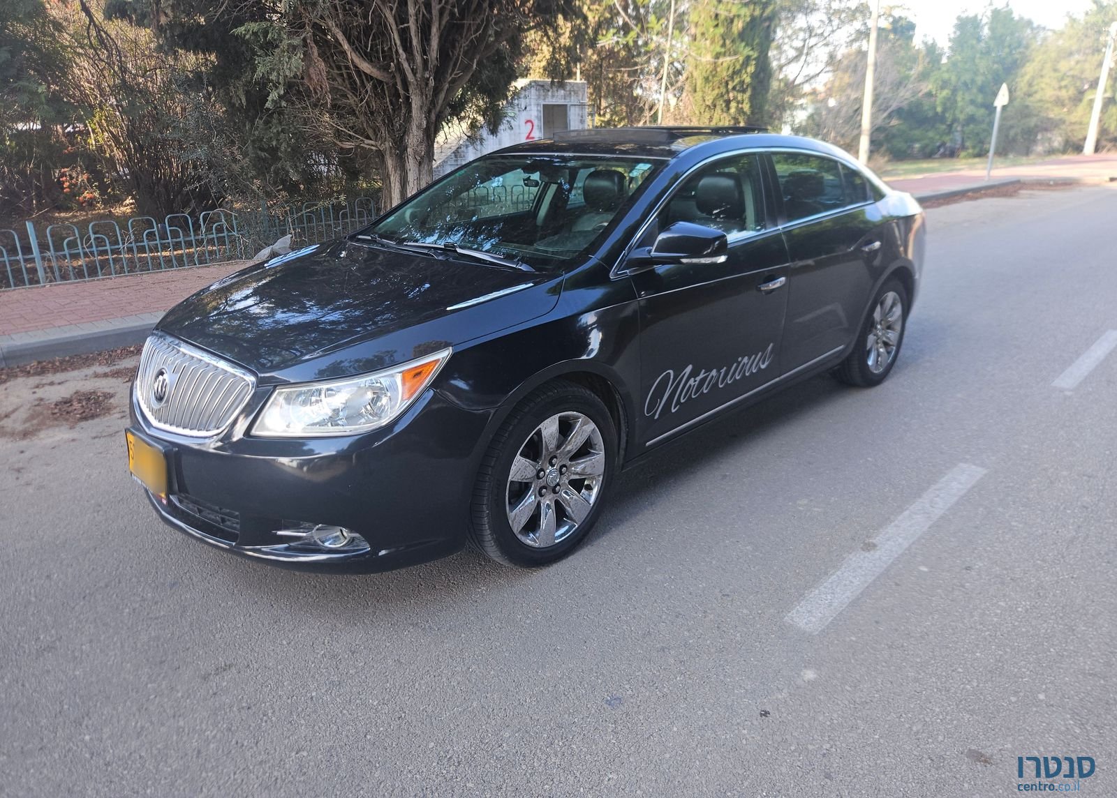 2011' Buick LaCrosse ביואיק לה-קרוס photo #1