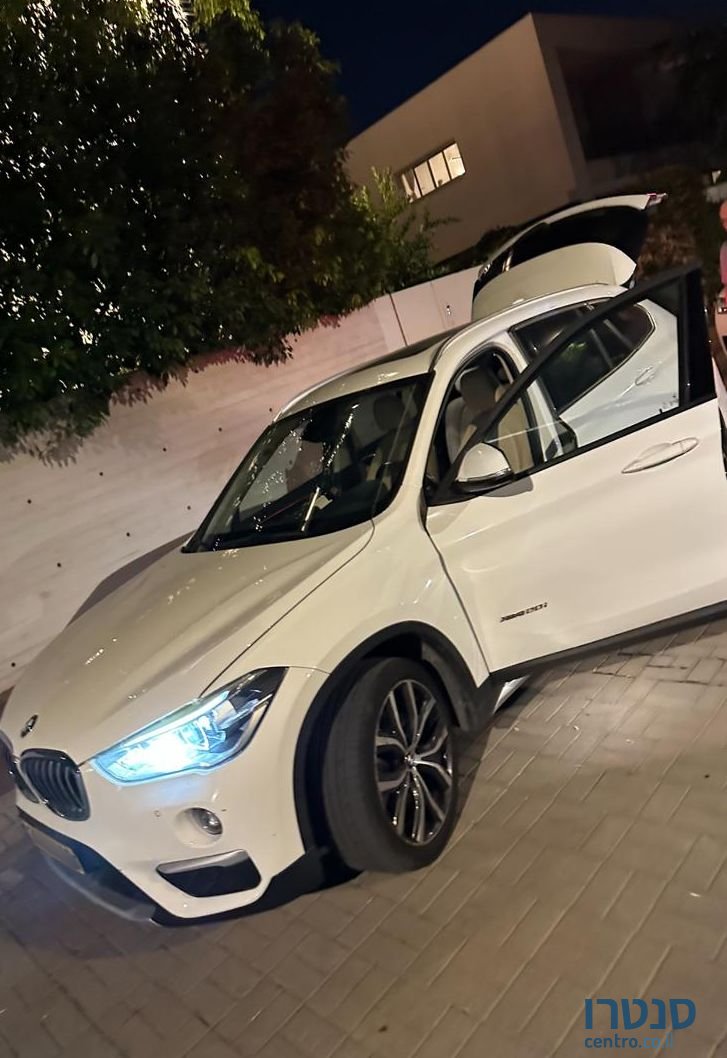 2017' BMW X1 ב.מ.וו photo #1