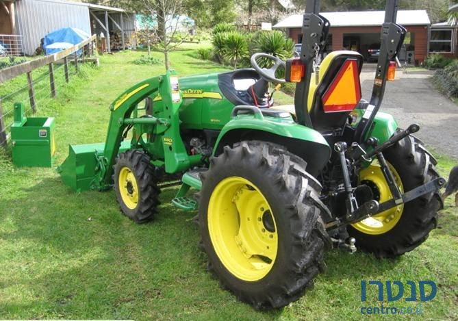 2012' John Deere 4120 photo #5