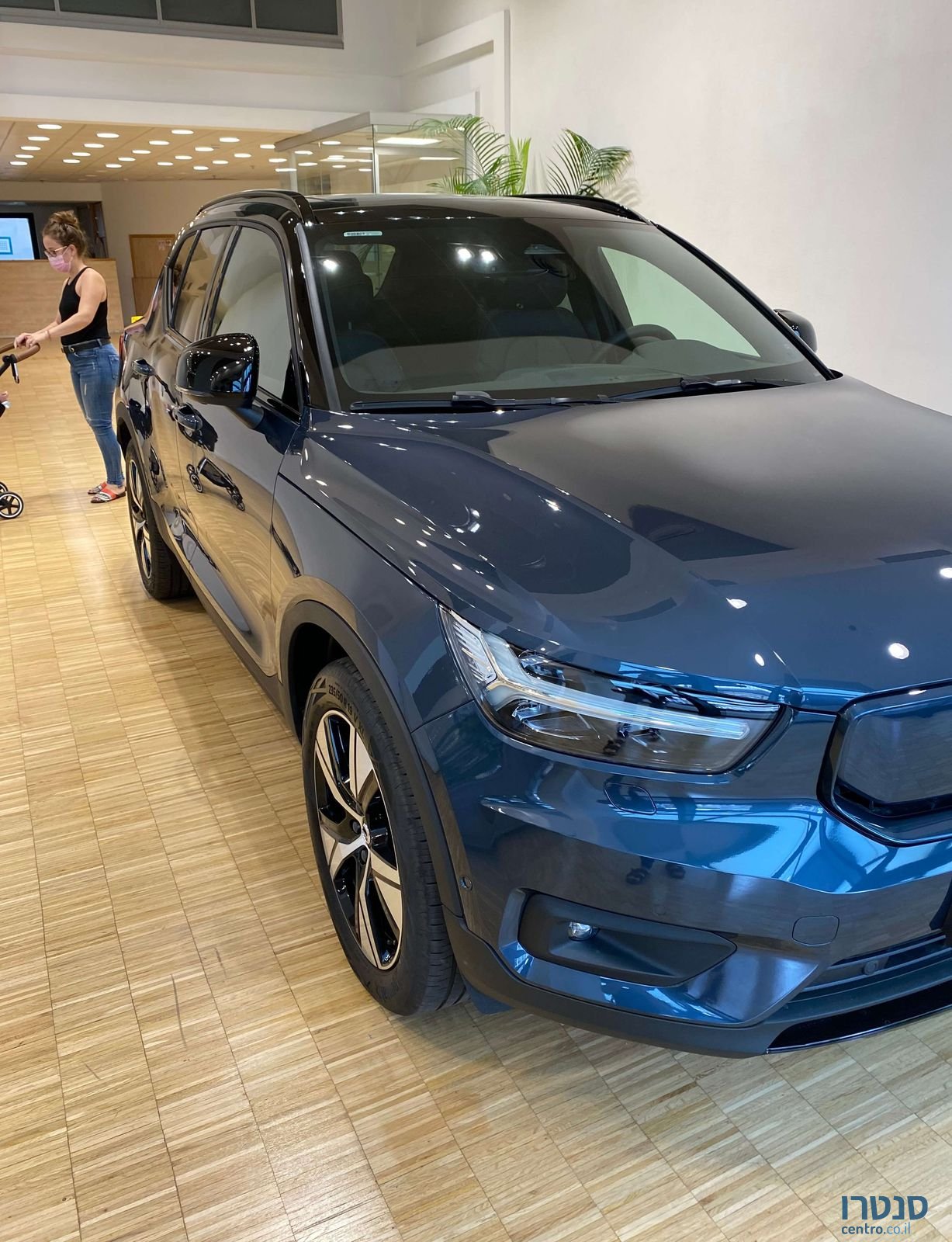 2022' Volvo XC40 וולוו photo #1