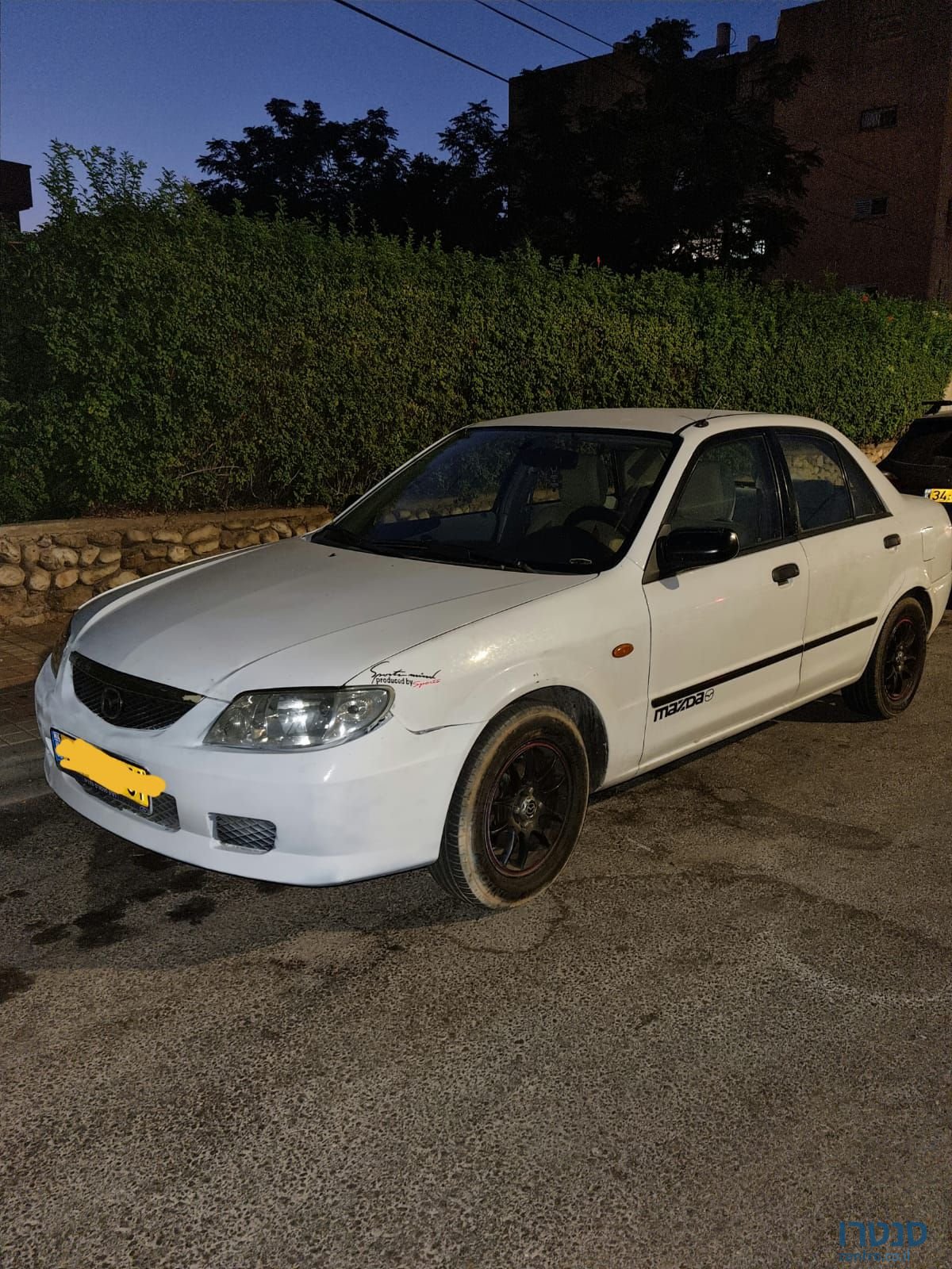 2004' Mazda 323 מאזדה לאנטיס photo #2