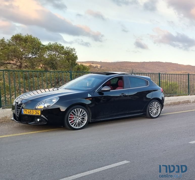 2015' Alfa Romeo Giulietta אלפא רומיאו ג'ולייטה photo #1