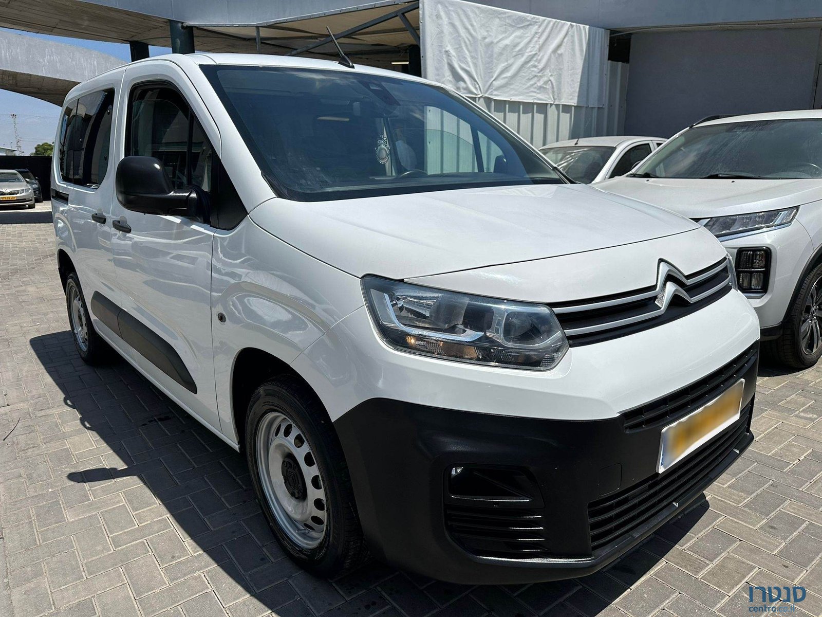 2020' Citroen Berlingo photo #2