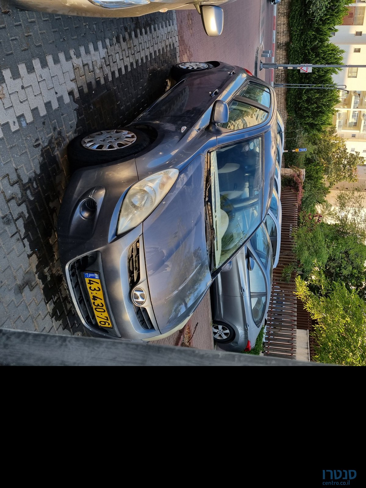 2011' Hyundai i20 יונדאי photo #1