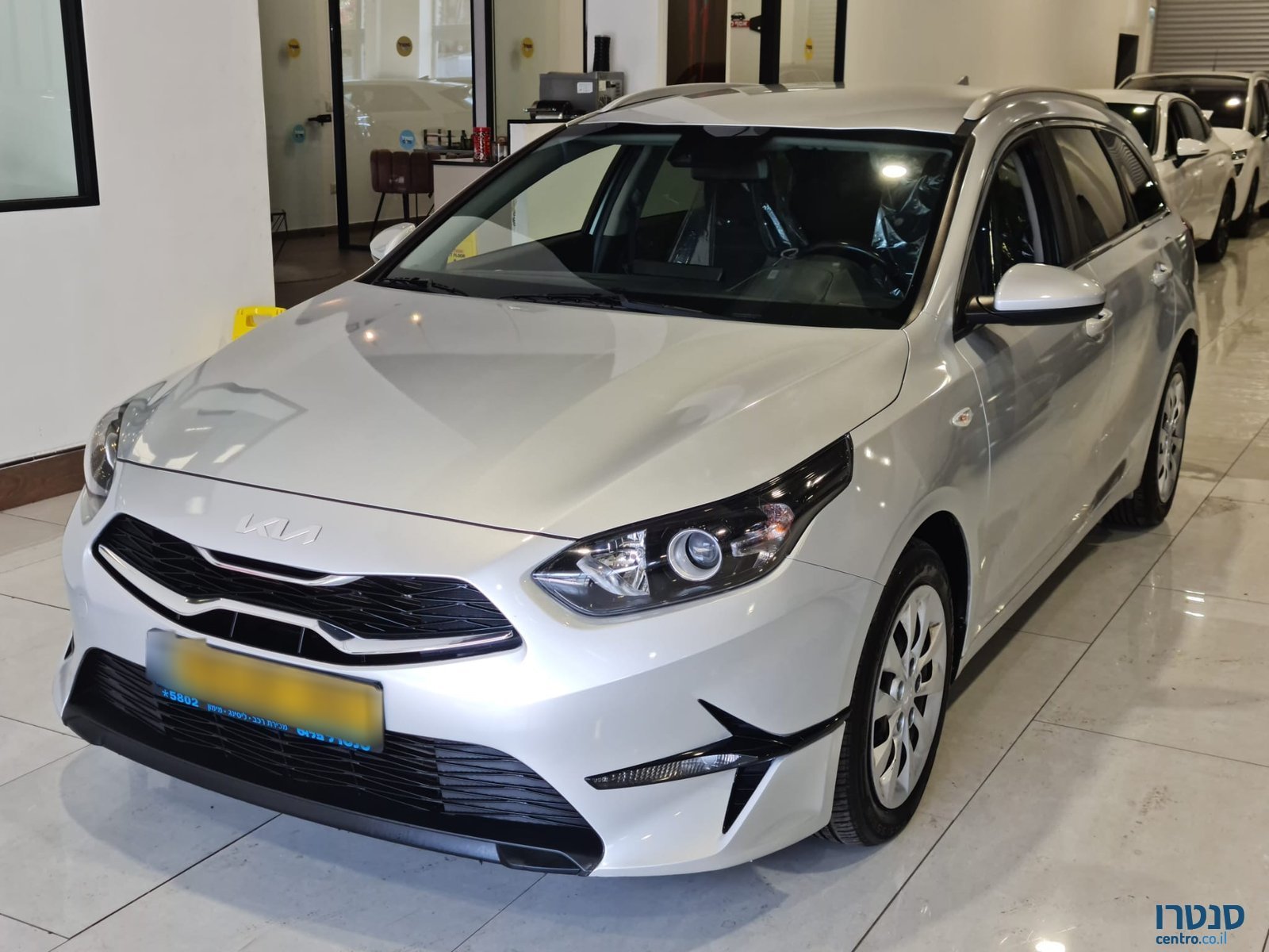 2022' Kia Ceed SW photo #1