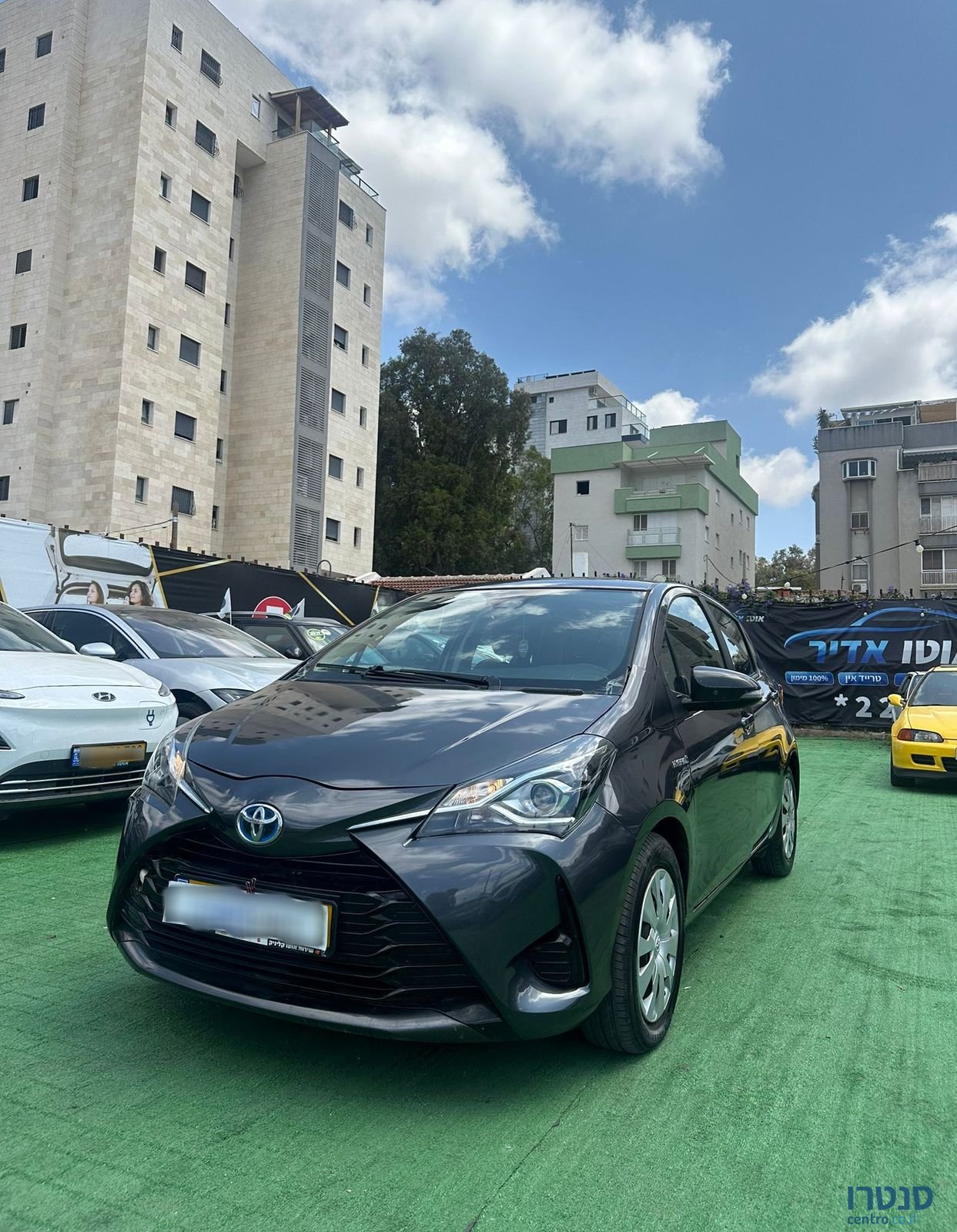 2020' Toyota Yaris טויוטה יאריס photo #2