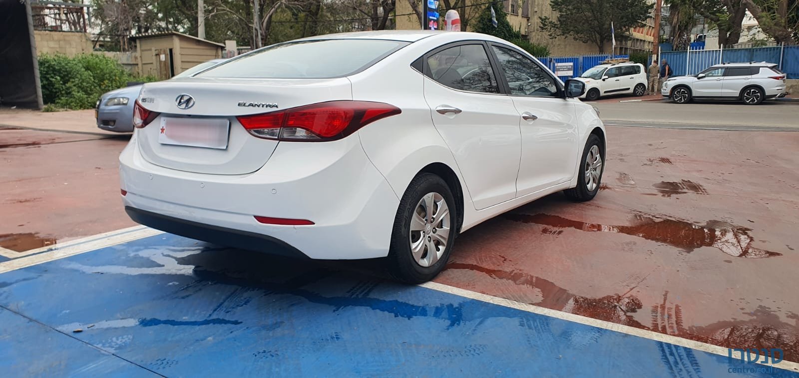 2015' Hyundai i35 photo #2