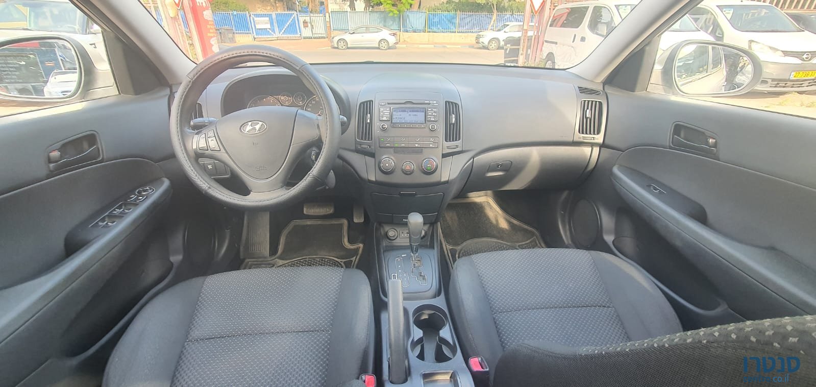 2009' Hyundai i30 photo #2