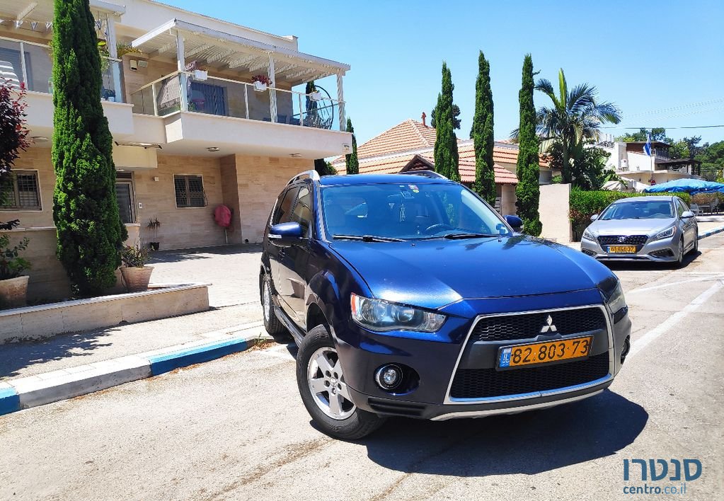 2011' Mitsubishi Outlander מיצובישי אאוטלנדר photo #2