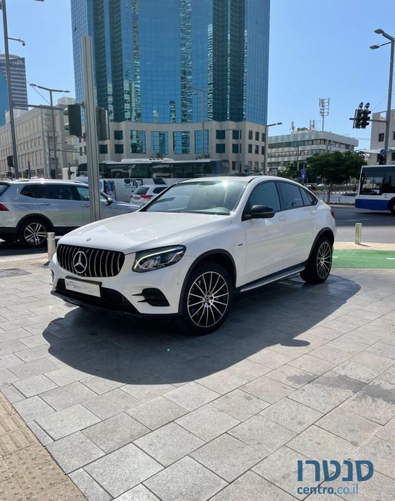 2018' Mercedes-Benz Glc-Class מרצדס photo #1