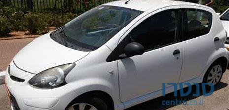 2012' Toyota Aygo טויוטה אייגו photo #1