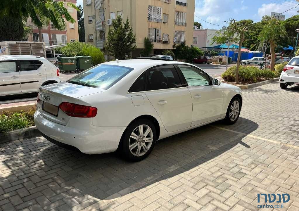 2011' Audi A4 אאודי photo #3