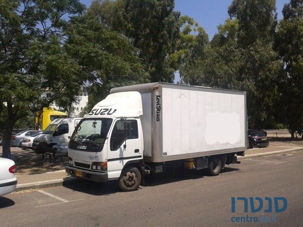 2003' Isuzu photo #1