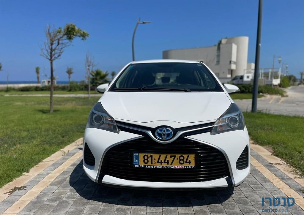 2016' Toyota Yaris טויוטה יאריס photo #4