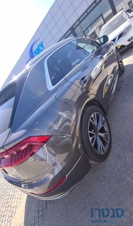 2021' Audi Q8 אאודי photo #3