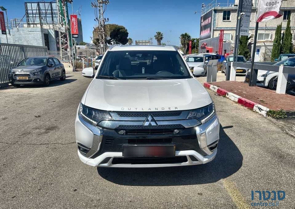 2019' Mitsubishi Outlander מיצובישי אאוטלנדר photo #2