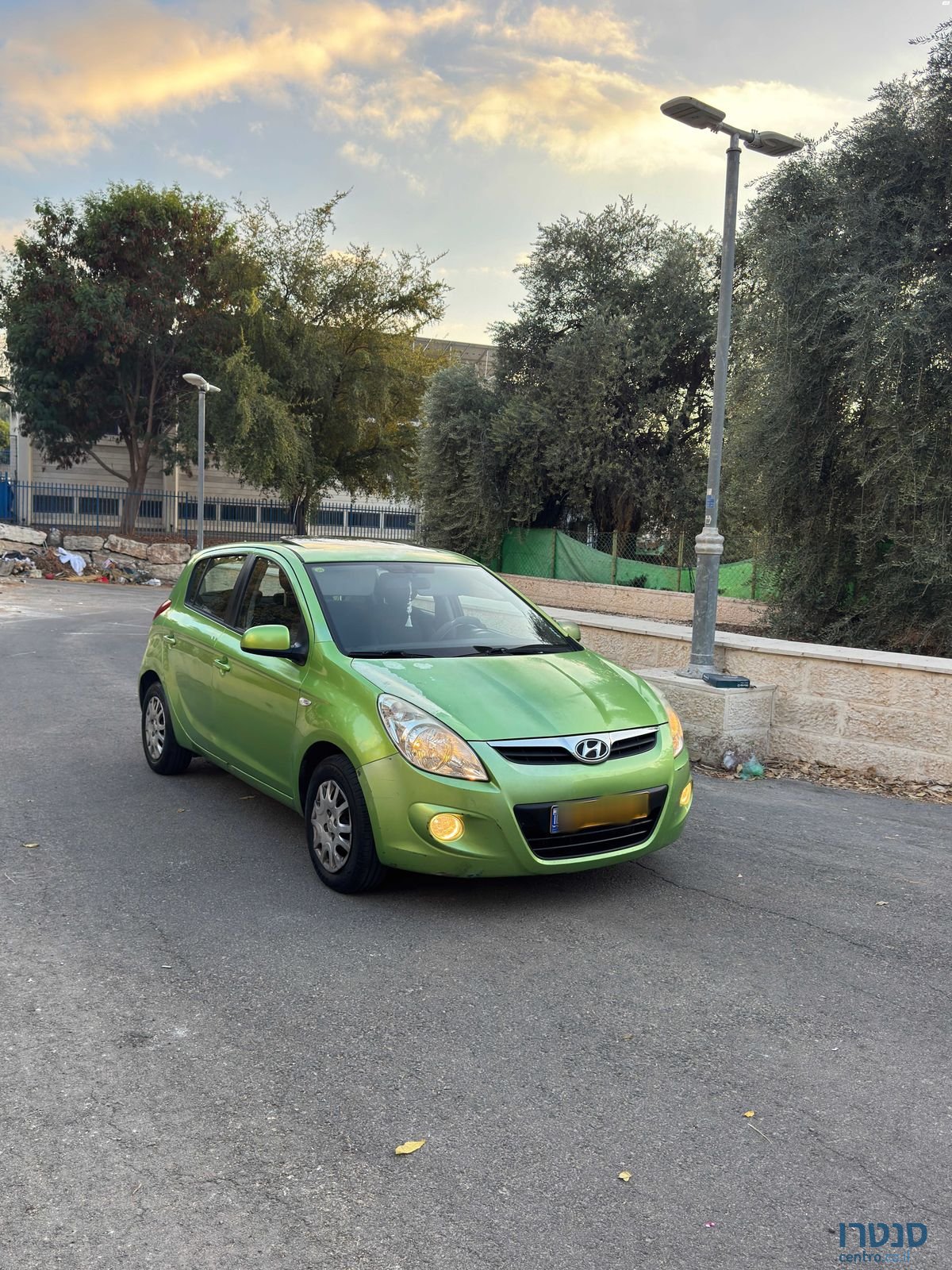 2011' Hyundai i20 יונדאי photo #1