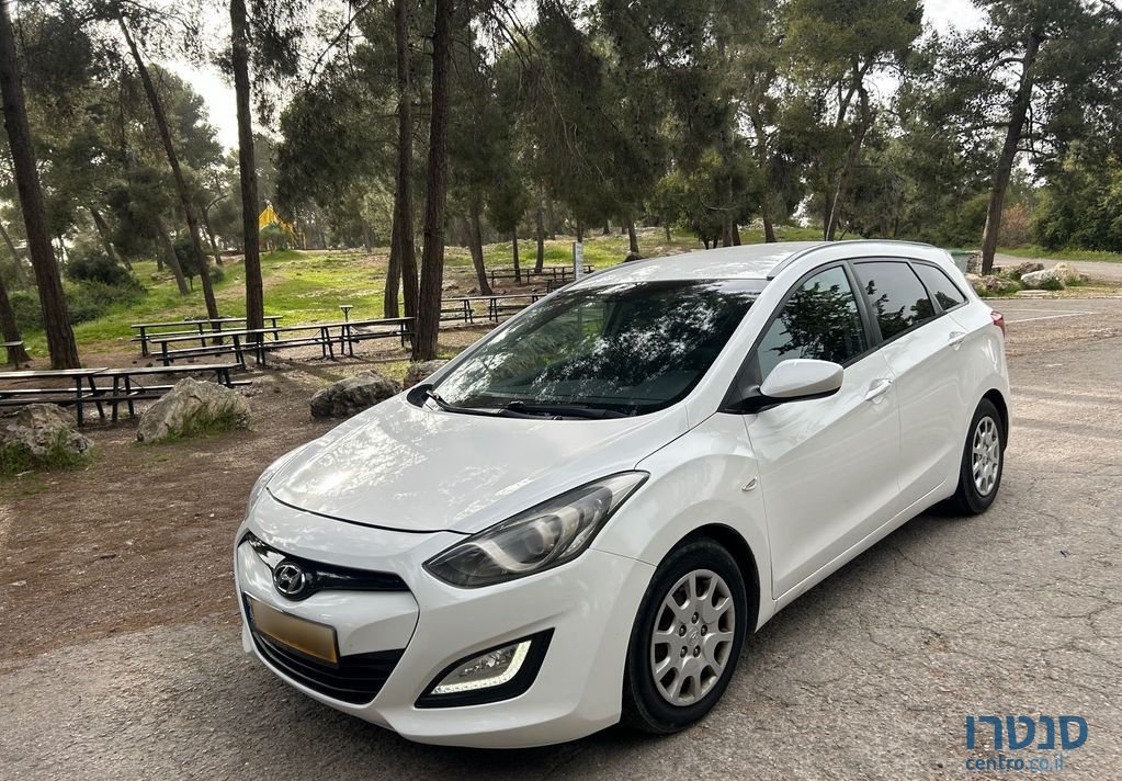 2014' Hyundai i30 יונדאי photo #1