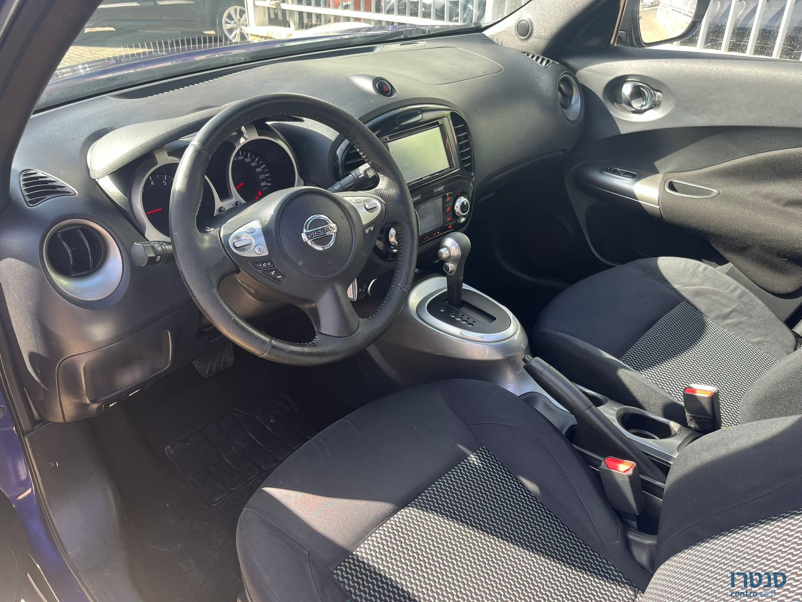 2015' Nissan Juke photo #2