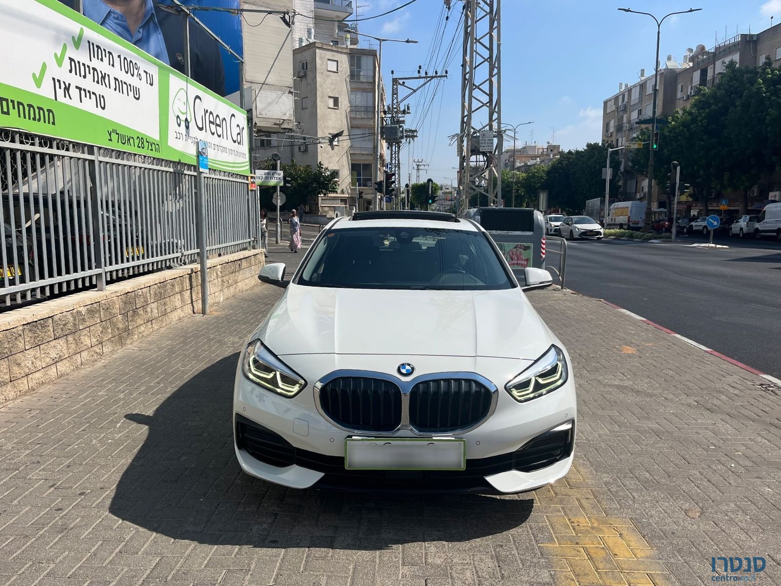 2022' BMW 118 photo #1