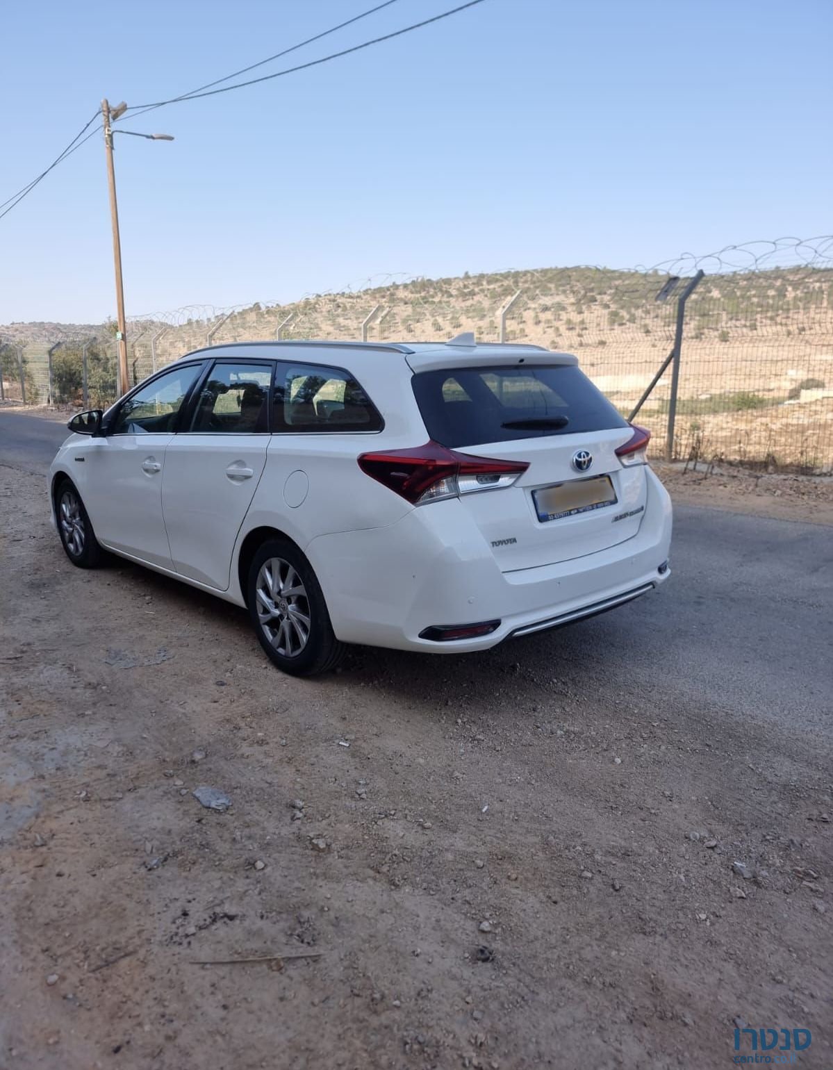 2016' Toyota Auris טויוטה אוריס photo #1