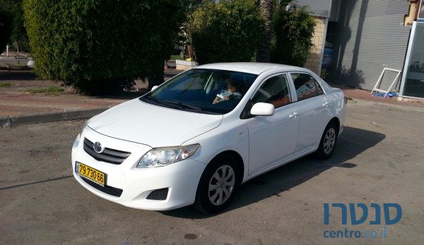 2008' Toyota Corolla photo #1