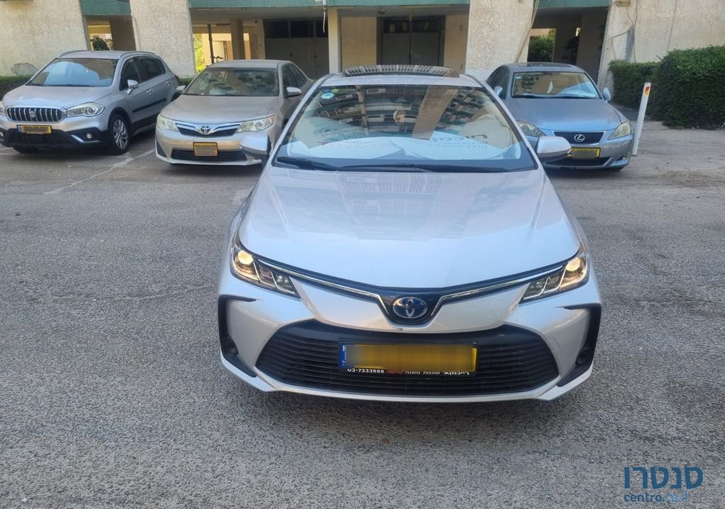 2020' Toyota Corolla טויוטה קורולה photo #3