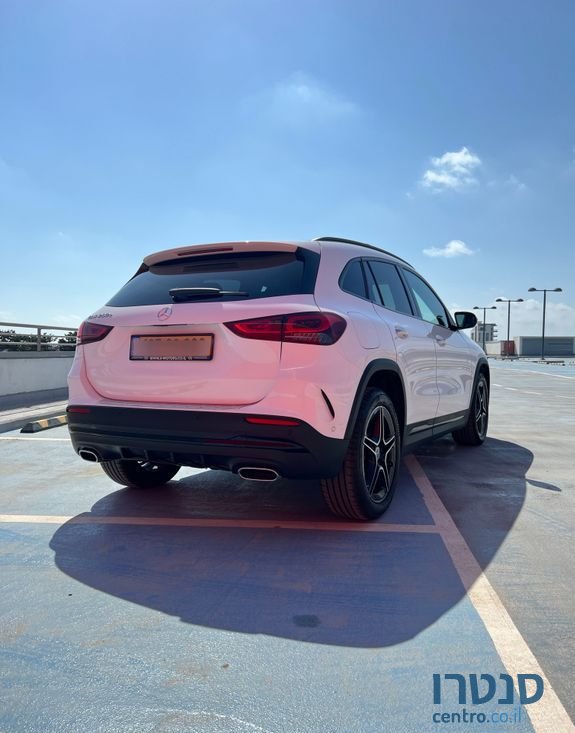 2022' Mercedes-Benz GLA מרצדס photo #1