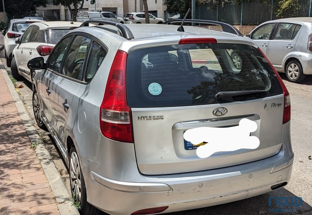 2012' Hyundai i30 יונדאי photo #3