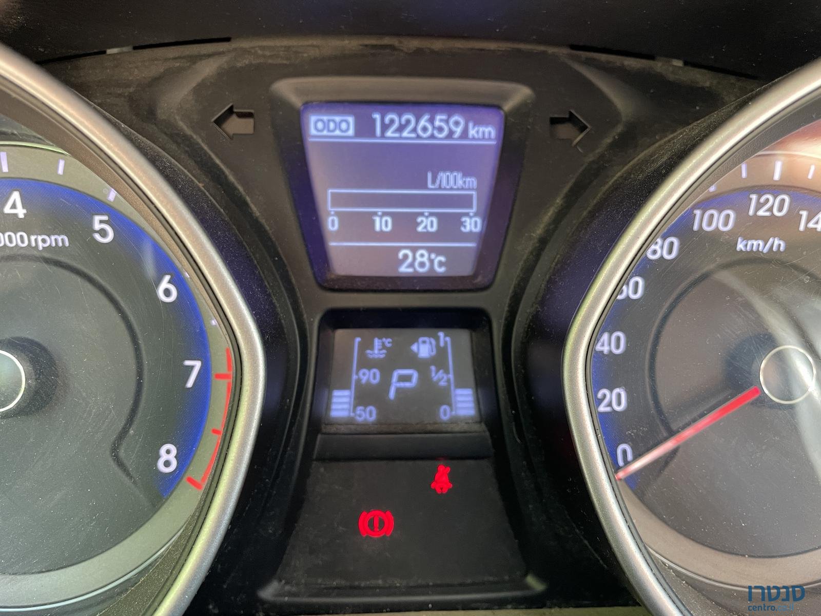 2013' Hyundai i30 photo #3