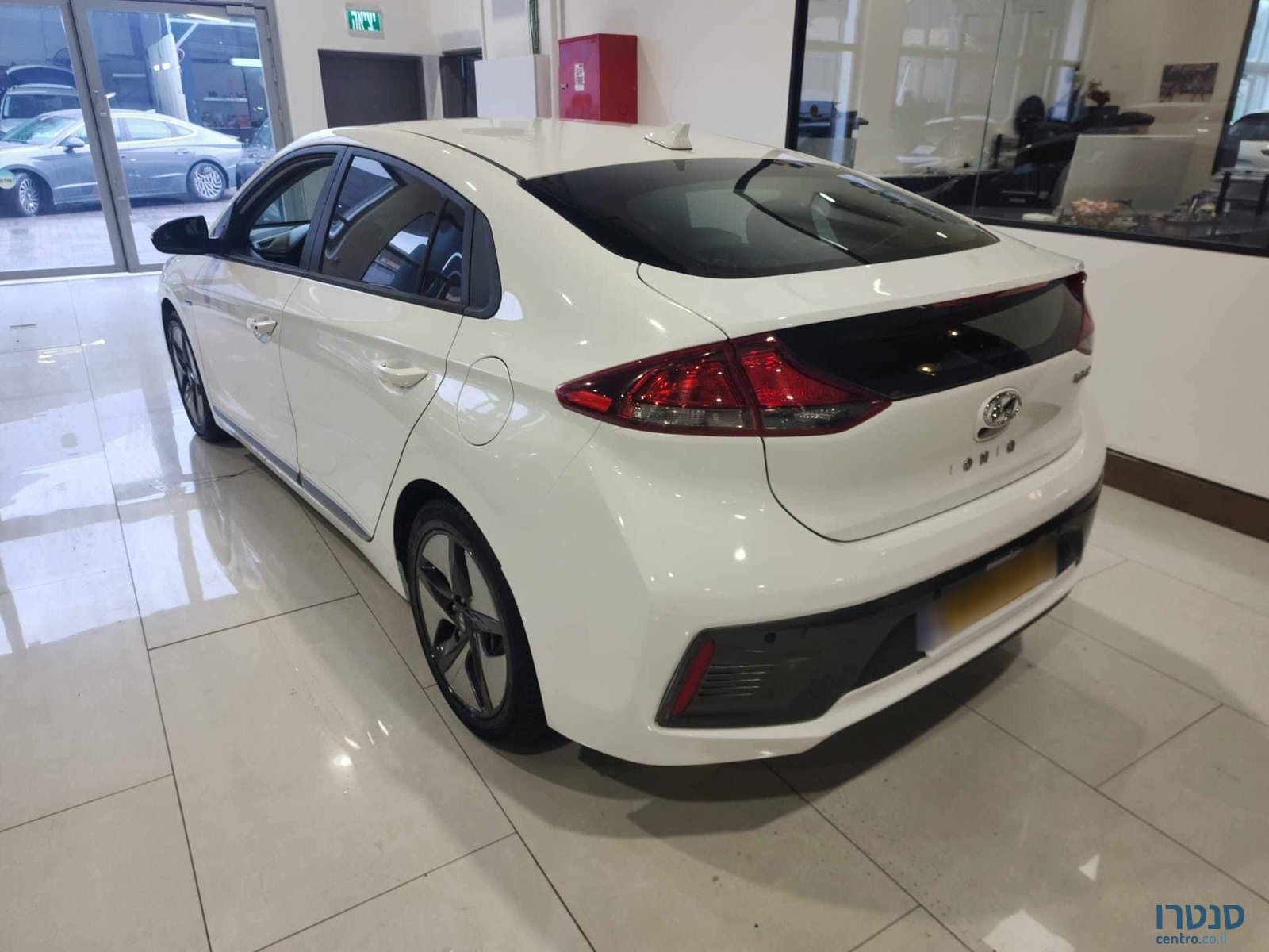 2021' Hyundai Ioniq photo #4