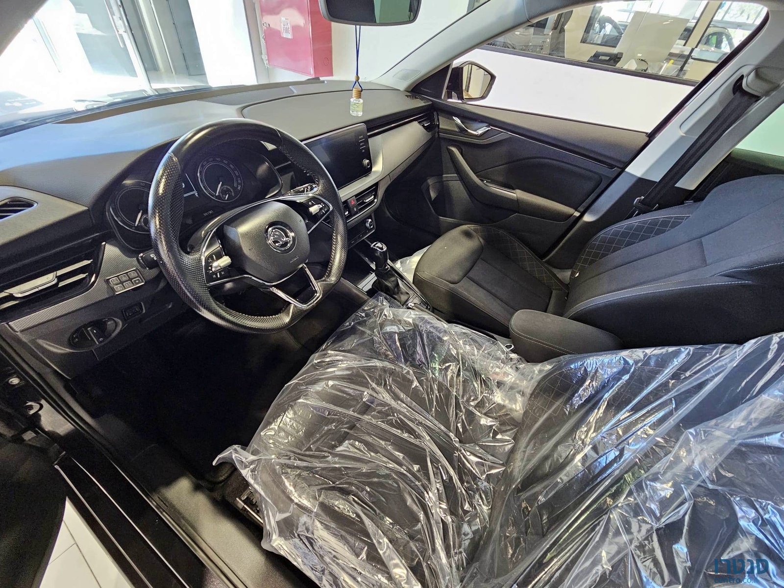 2020' Skoda Scala photo #5