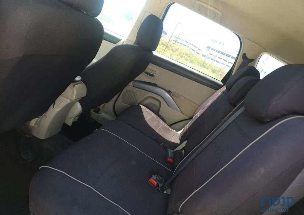 2011' Mitsubishi Outlander מיצובישי אאוטלנדר photo #6