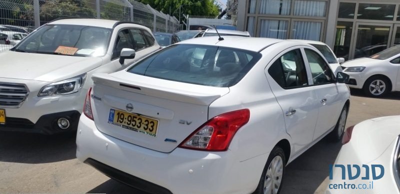 2015' Nissan Almera photo #2