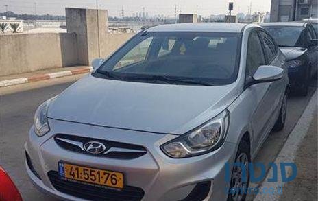 2011' Hyundai i25 i25 יונדאי photo #3