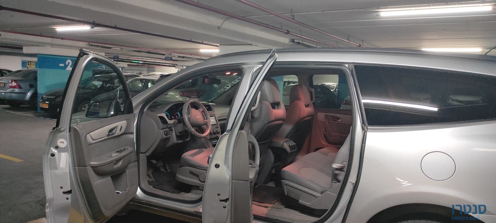 2014' Chevrolet Traverse photo #2