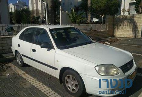 2006' Hyundai Accent פמילי Gl ‏4 דלת' photo #3