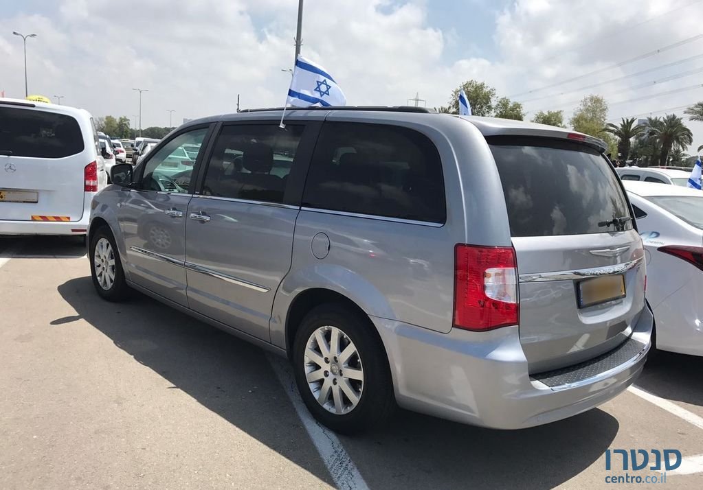 2013' Chrysler Grand Voyager קרייזלר גראנד וויאג'ר photo #1