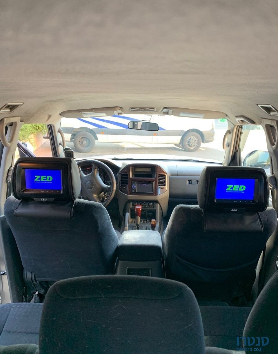 2001' Mitsubishi Pajero מיצובישי פג'רו photo #6