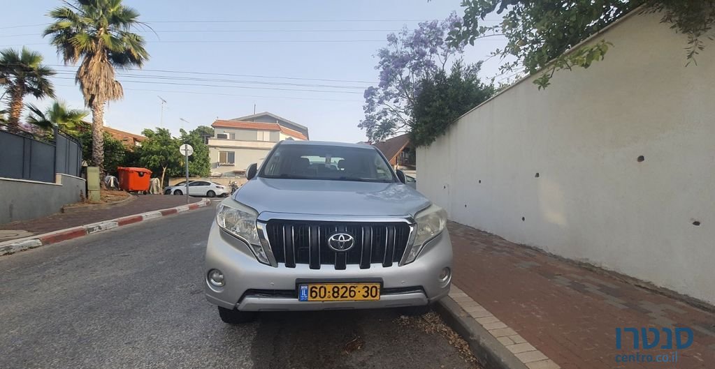 2014' Toyota Land Cruiser טויוטה לנד קרוזר photo #1